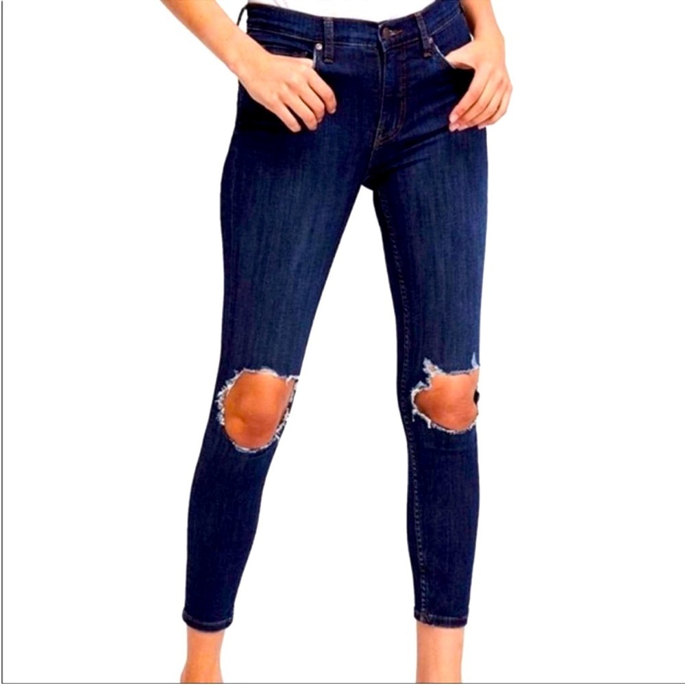 Free People Busted Knee Skinny Jeans 28 Distressed Destroyed Pants Holes Size 6